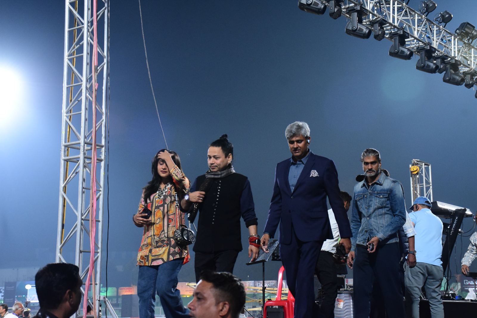 Kailash Kher walking off stage after his performance